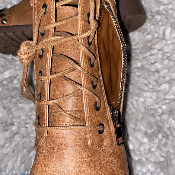nwot studded boots - Picture 12 of 12